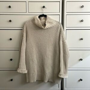 Aerie XS Cream Oversized sweater